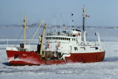 Thumbnail Image for CCGS Tracy oncontextmenu=