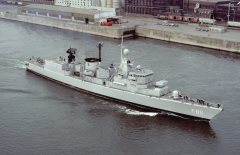 Thumbnail Image for HNLMS Piet Hein oncontextmenu=